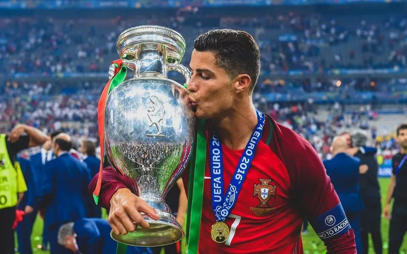 cristiano ronaldo co bao nhieu danh hieu toan bo di san cua cr7